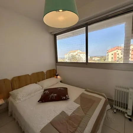 Sur La Lagune St Cyprien Sc840-313 *